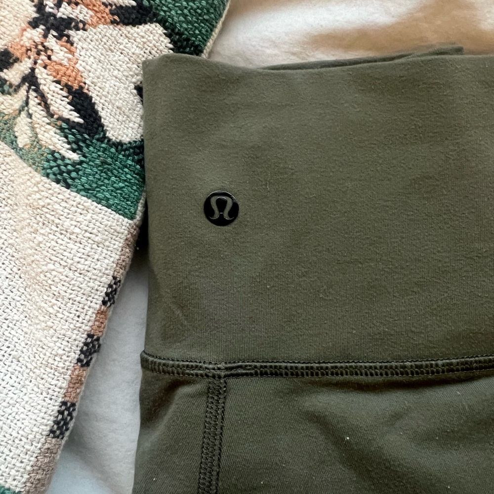 Lululemon leggings